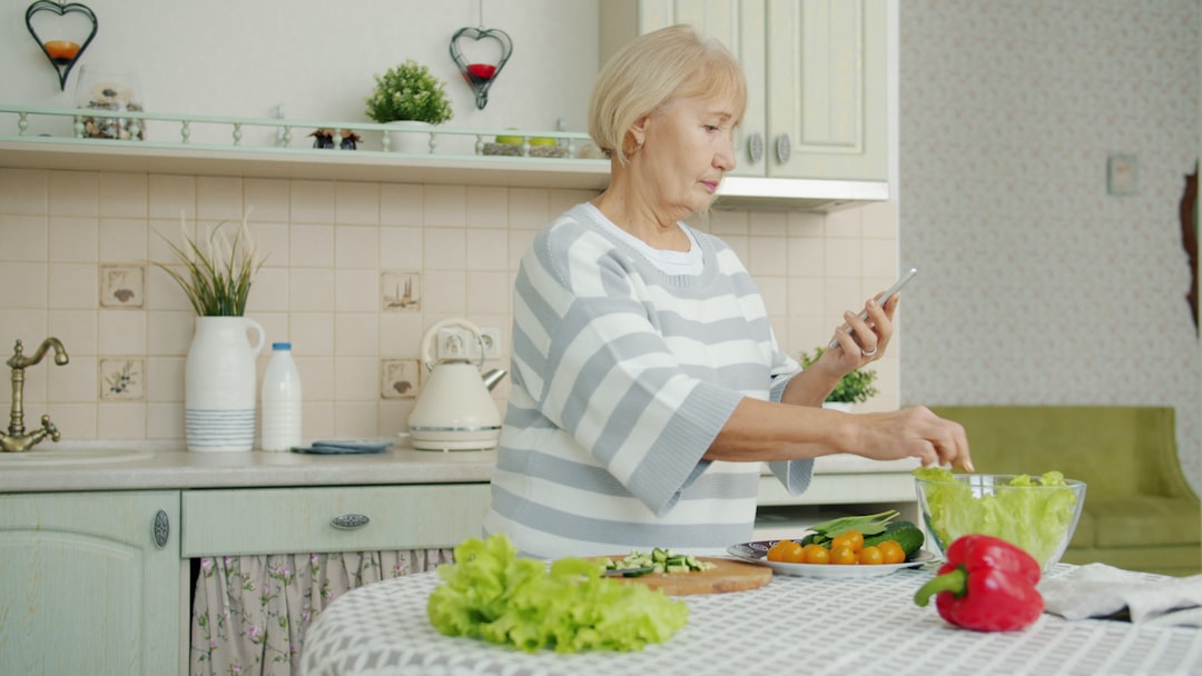 elderly person muscle health protein meal