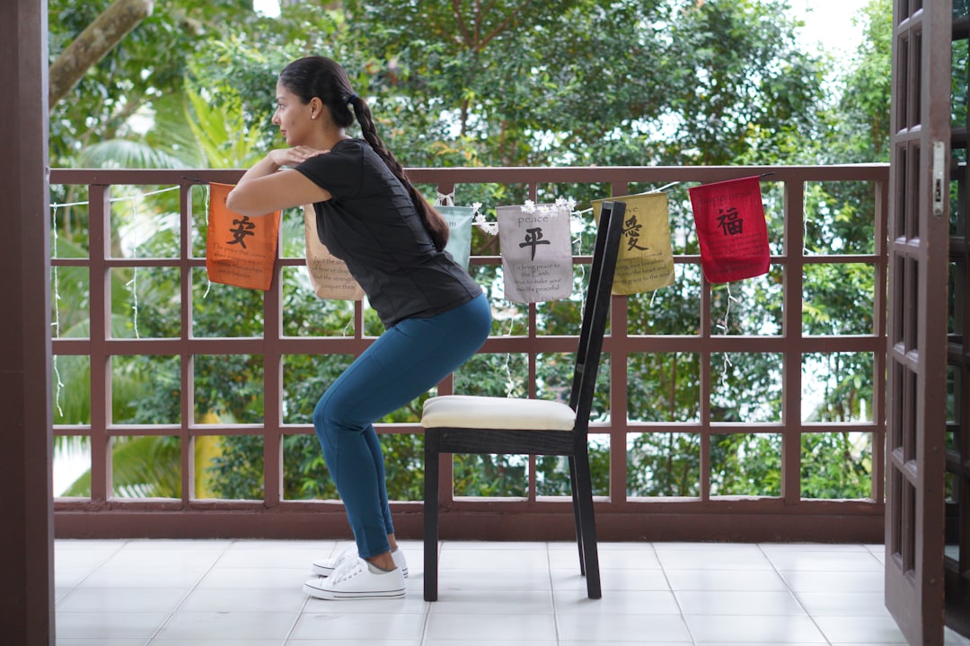senior leg strength training chair exercise home