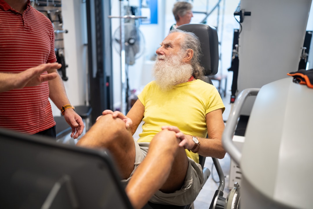 elderly person exercise muscle strength physical therapy
