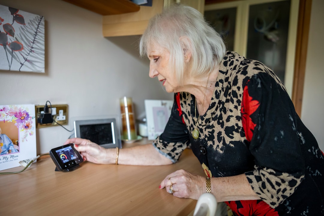 elderly blood pressure monitoring, senior diabetes management home care